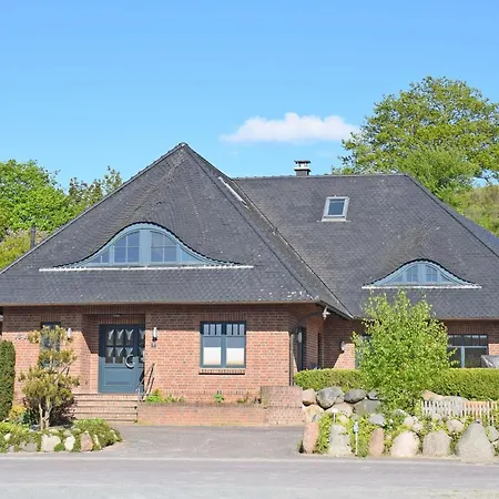 Mit Kamin Am Hafen In S * Sandort