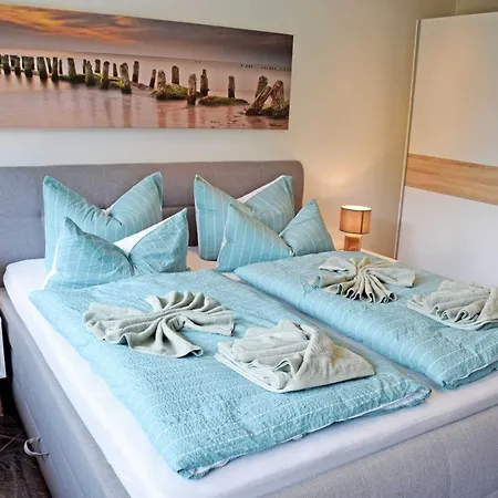 Mit Kamin Am Hafen In S *